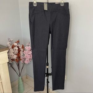 * New (Unused) Van Heusen Super Strech Pull On Pants